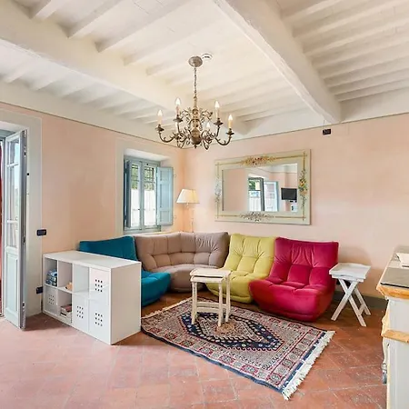 9 Bedroom Lucca فيلة كابانّوري