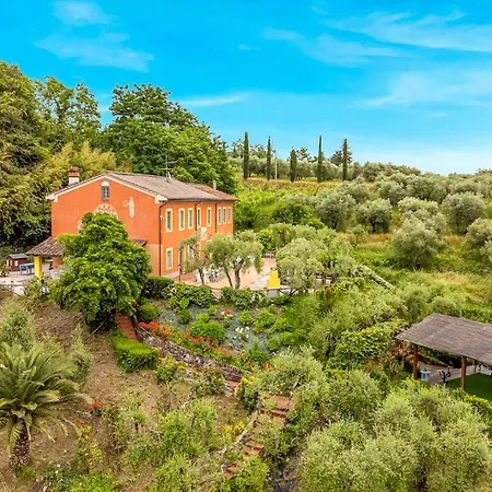فيلة 9 Bedroom Lucca *